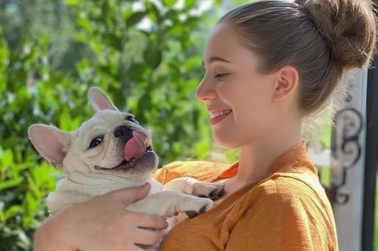 How to Navigate the Pain of Pet Loss: A Guide to Healing Your Heart