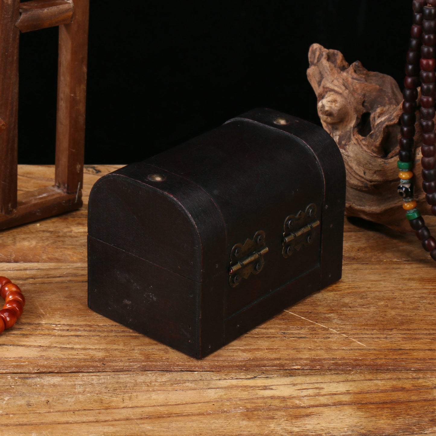 The Cedar Rest | Aromatic Wood Scattering Tube for Pets | Biodegradable