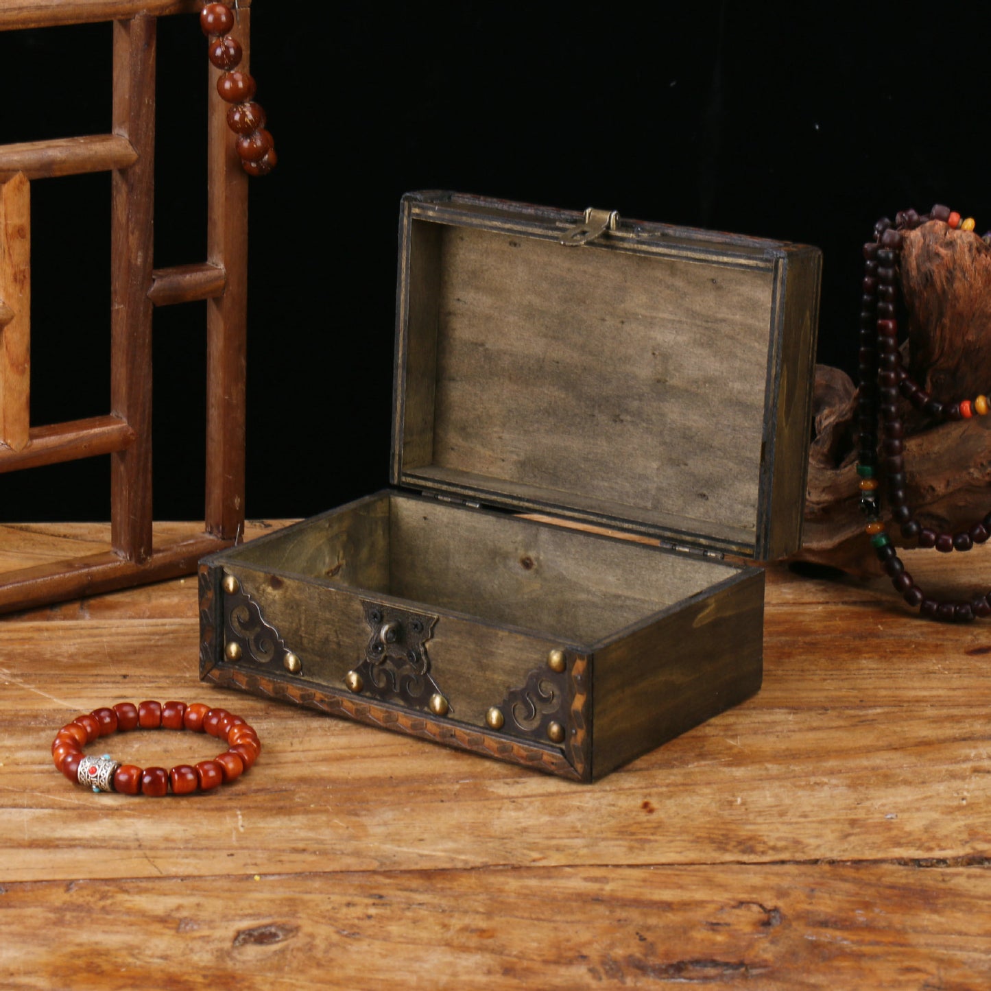 The Paw Print Keepsake | Small Wooden Urn for Cats & Tiny Pets | Lovenary